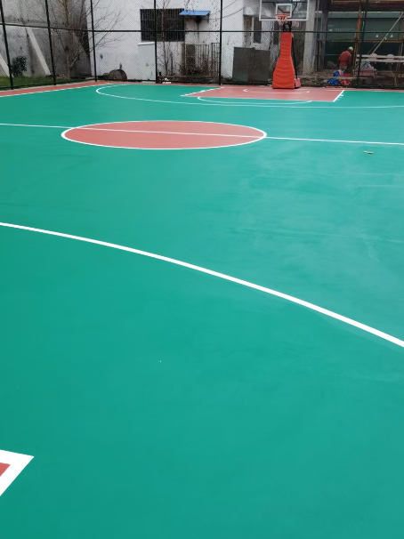 石阡 球场长期使用易出现地面开裂